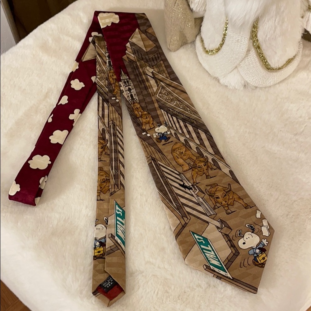 Peanuts Tie: Wall Street Bears, Bulls & Beagles